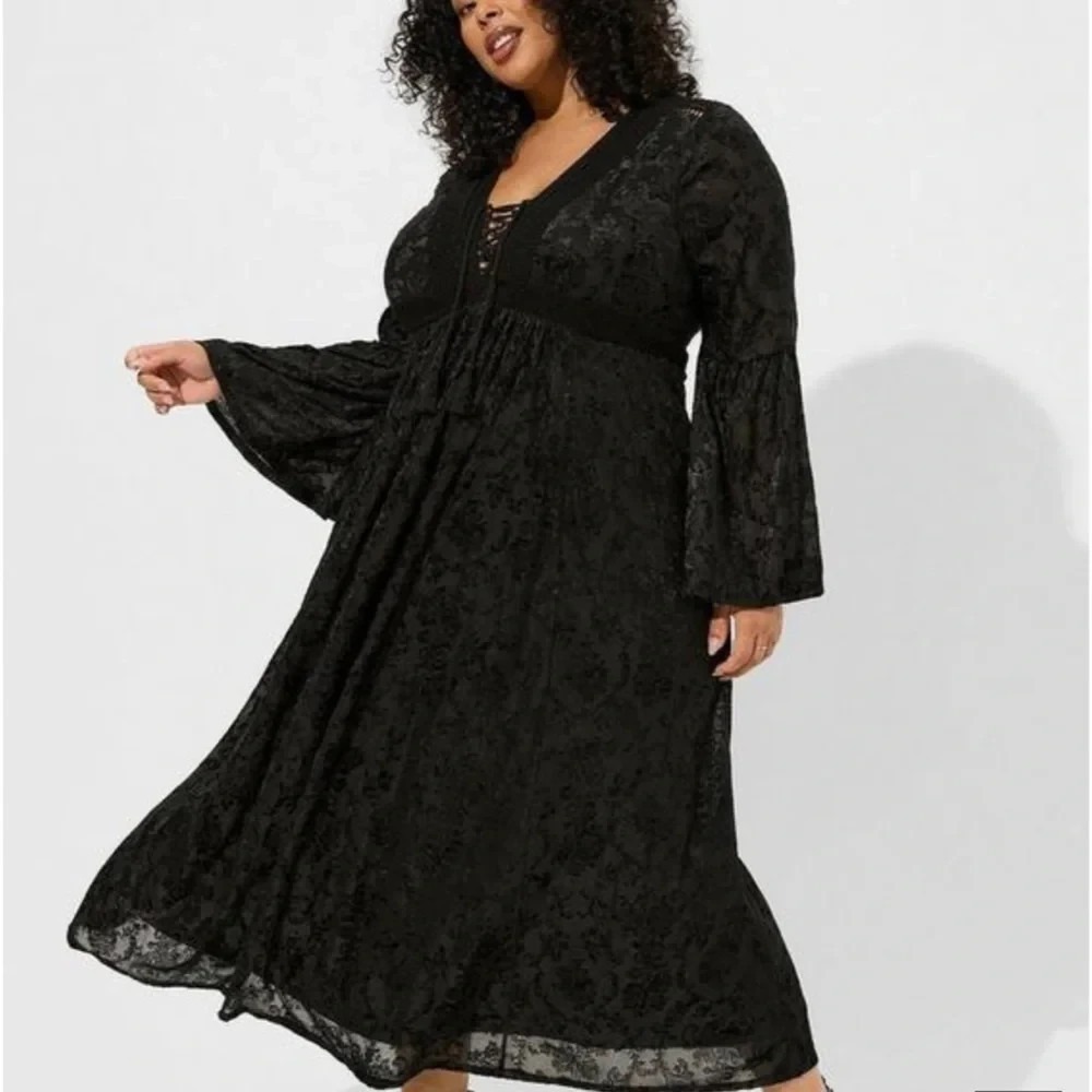 Torrid Black Burnout Velvet Maxi Dress 3X Lace Up Bell Sleeve Whimsigoth